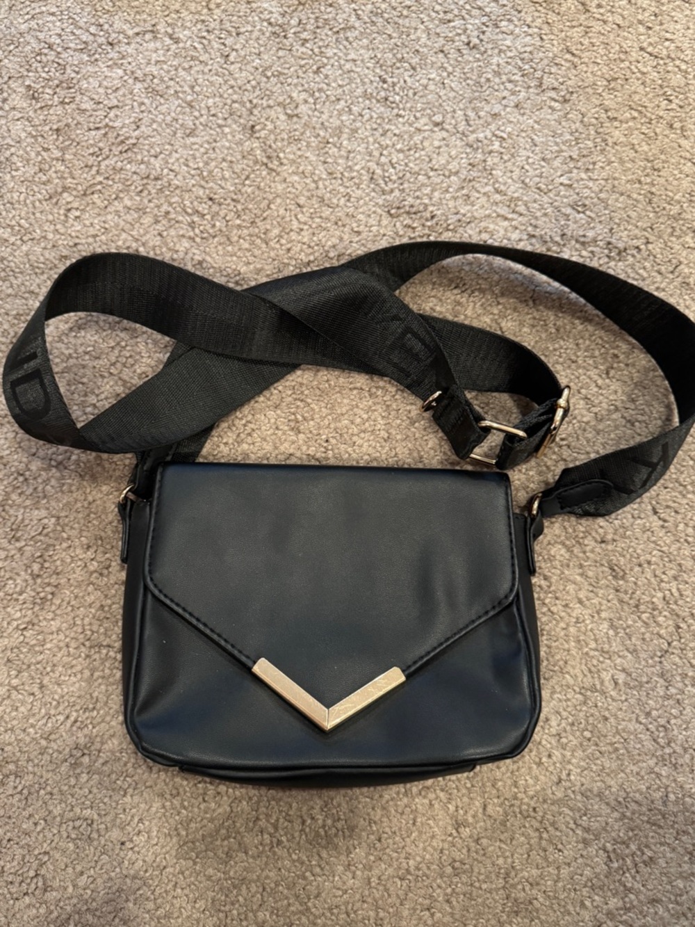 Kendall / Kylie Classic Black Crossbody Shoulder Bag with Gold Accent